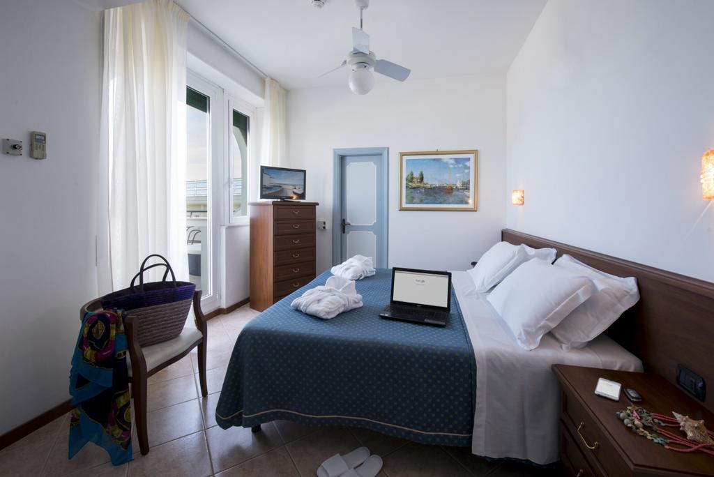 Grand Hotel Excelsior ซัน เบเนเดตโต เดล ตรอนโต ภายนอก รูปภาพ