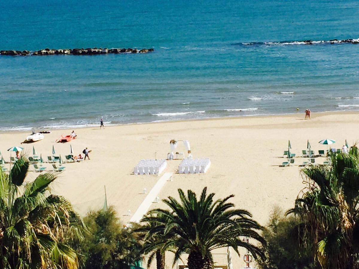Grand Hotel Excelsior ซัน เบเนเดตโต เดล ตรอนโต ภายนอก รูปภาพ